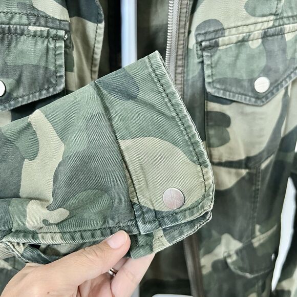 Abercrombie & Fitch Women’s Jacket Small Camo Full Zip Utility Field Cargo GUC - Picture 9 of 10